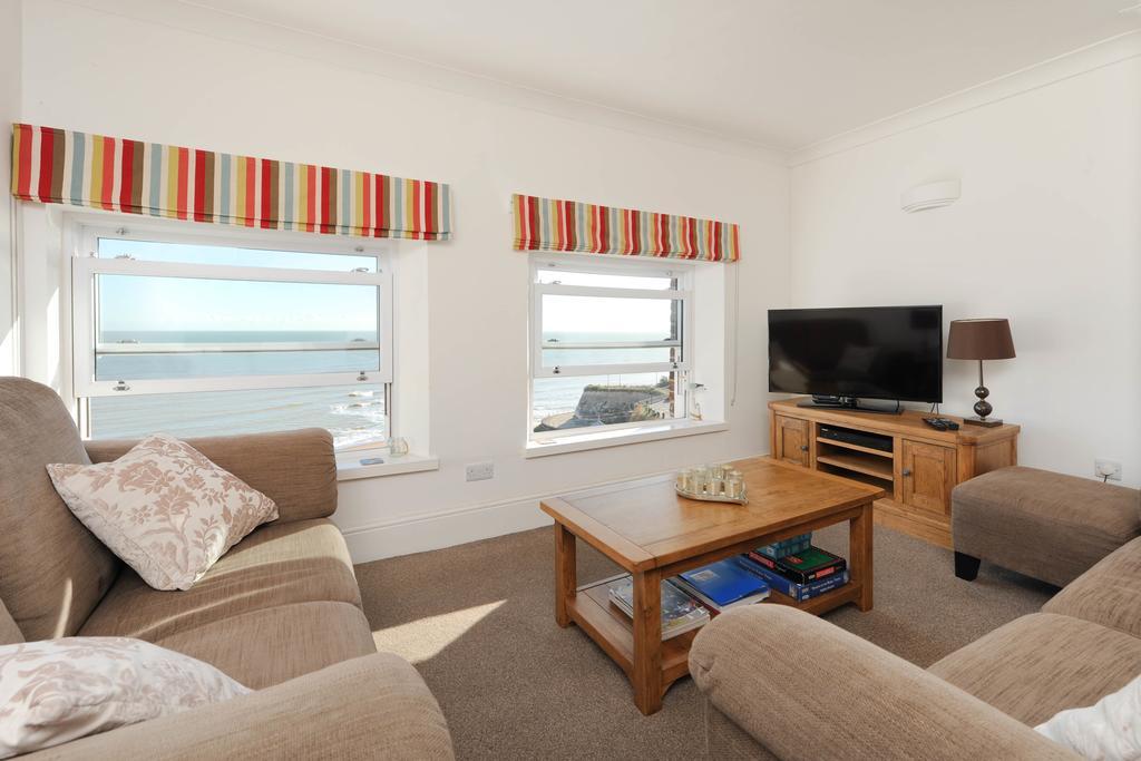 2 Bed Beach Front Apartment With Spectacular Views Overlooking Viking Bay Broadstairs Luaran gambar