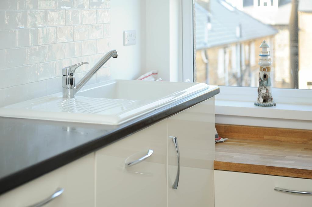 2 Bed Beach Front Apartment With Spectacular Views Overlooking Viking Bay Broadstairs Luaran gambar